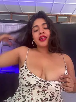 EmilyNoir1 online show from 05-07-26, 06:44