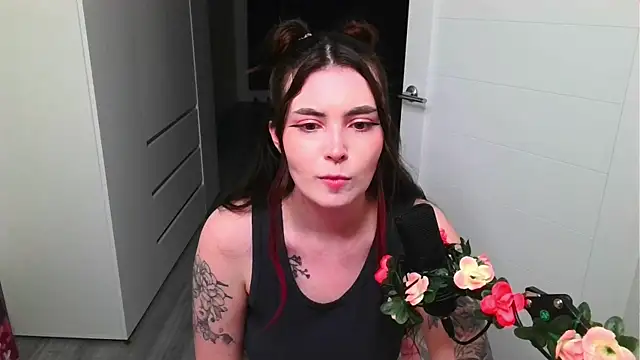 Snapshot of peachyness chatting on 05-01-26, 07:41 peachyness online show from 05-01-26, 07:41