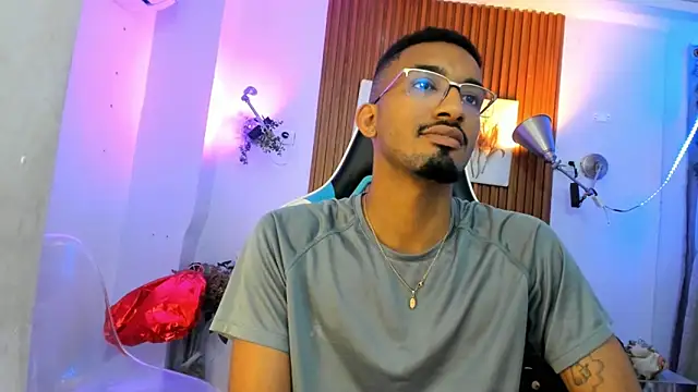 Darwin mayo online show from 10-16-25, 05:32