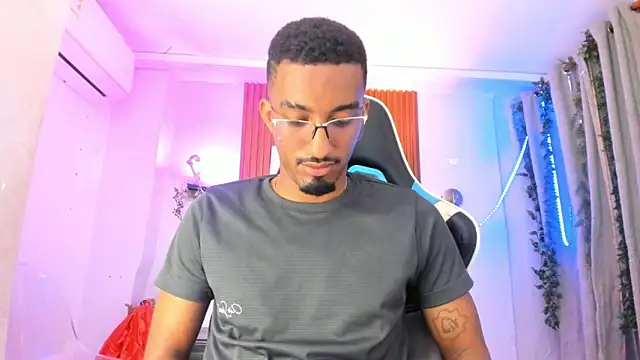 Darwin mayo online show from 10-28-25, 05:34