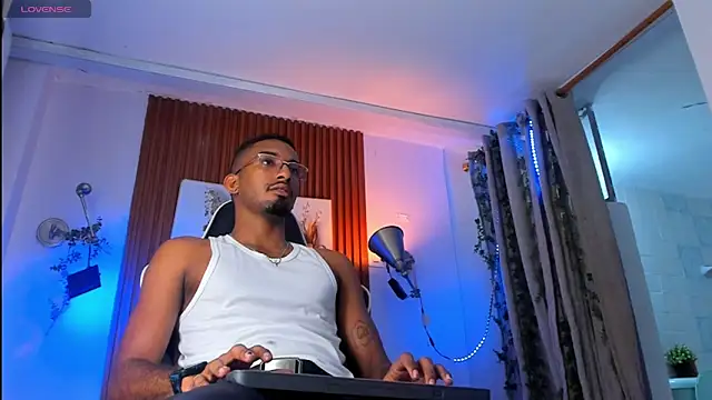 Darwin mayo online show from 02-11-26, 05:24