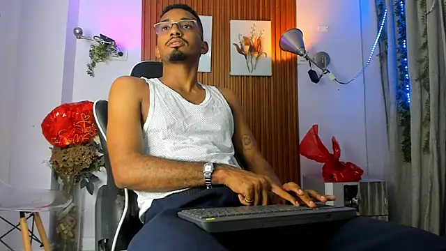 Darwin mayo online show from 09-26-25, 05:20