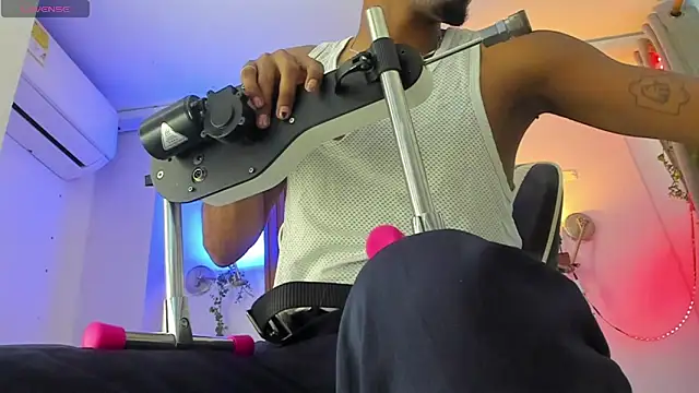 Darwin mayo online show from 02-25-26, 05:24