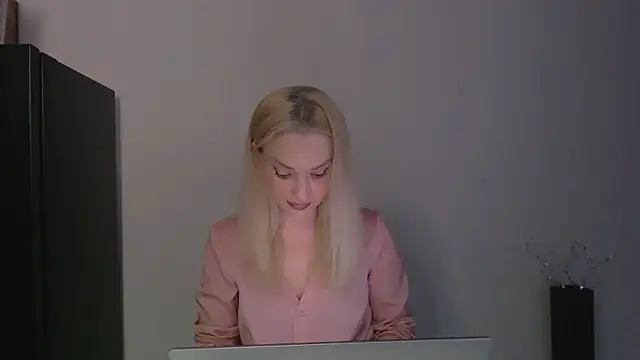Lia noo regrets online show from 05-01-26, 04:45