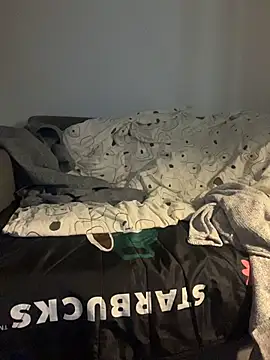 Snapshot of pophiboy chatting on 02-11-26, 01:27 pophiboy online show from 02-11-26, 01:27