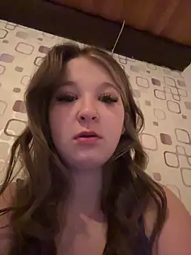 SweetTeenGirl online show from 11-13-25, 04:27