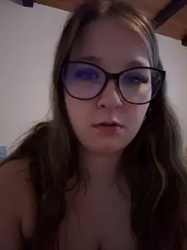 SweetTeenGirl online show from 11-28-25, 07:14