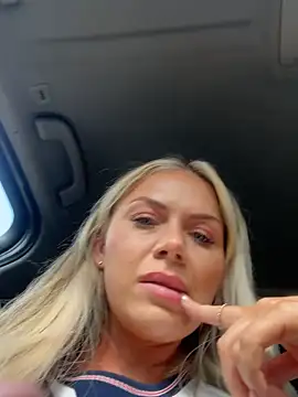 goddessbarbiexo online show from 06-18-26, 07:40