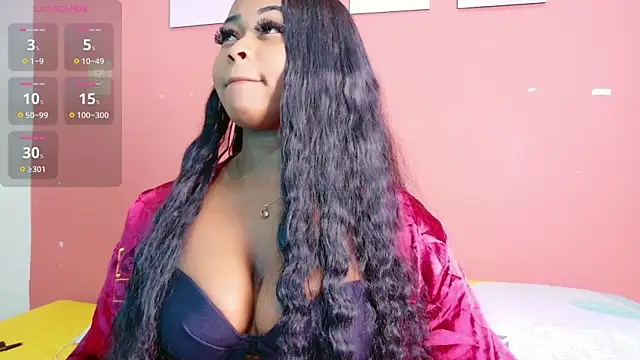 Snapshot of MySugarmoomy chatting on 12-23-25, 03:06 MySugarmoomy online show from 12-23-25, 03:06