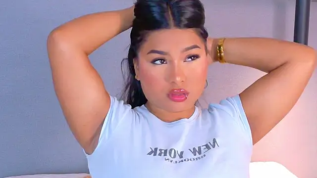 LanaRozz online show from 05-25-26, 06:39