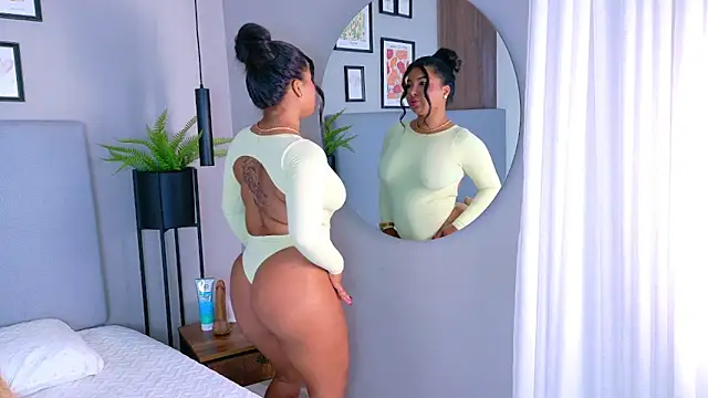 LanaRozz online show from 05-04-26, 07:39