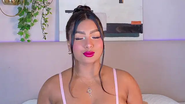 LanaRozz online show from 12-04-25, 07:46