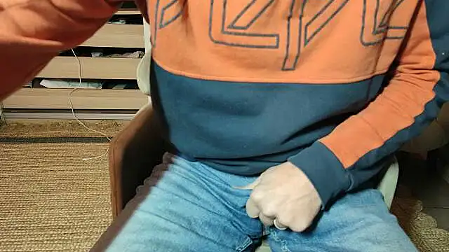 french male whorexh online show from 01-06-26, 06:28