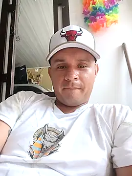 Snapshot of Cartas9 chatting on 02-26-26, 03:23 Cartas9 online show from 02-26-26, 03:23