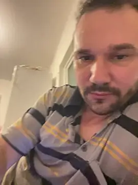 Snapshot of Ionut899@xh chatting on 06-01-26, 11:48 Ionut899xh online show from 06-01-26, 11:48