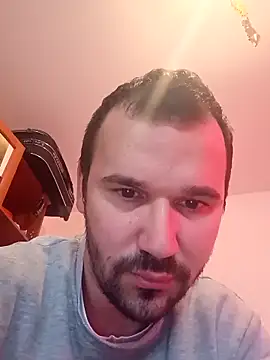 Snapshot of Ionut899@xh chatting on 10-01-25, 07:57 Ionut899xh online show from 10-01-25, 07:57