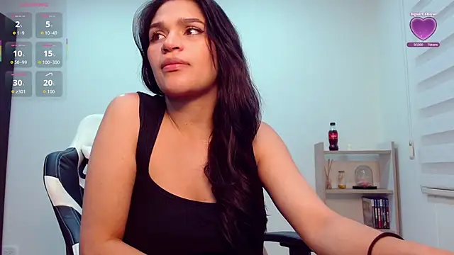 Roxxi 2110 online show from 10-01-25, 01:00