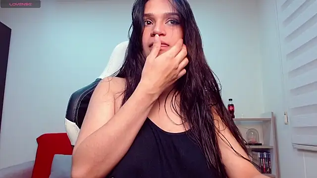 Roxxi 2110 online show from 10-02-25, 12:58