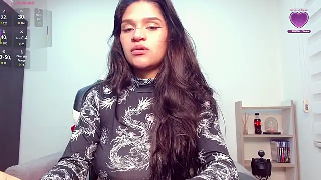 Roxxi 2110 online show from 10-04-25, 02:13