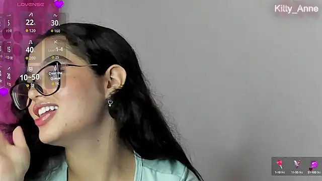 Snapshot of Kitty_Anne chatting on 10-16-25, 05:16 Kitty Anne online show from 10-16-25, 05:16