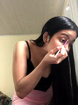 Snapshot of ashleyy20 chatting on 11-18-25, 07:17 ashleyy20 online show from 11-18-25, 07:17