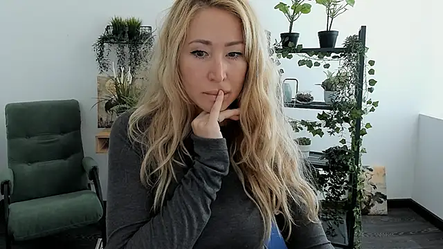 AstraMonroe online show from 03-19-26, 06:46