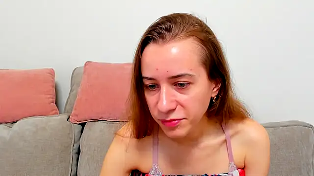 alisaakiss online show from 10-24-25, 05:39