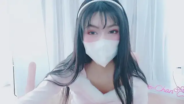 Snapshot of -Nyanko-chan- chatting on 01-17-26, 12:15 -Nyanko-chan- online show from 01-17-26, 12:15