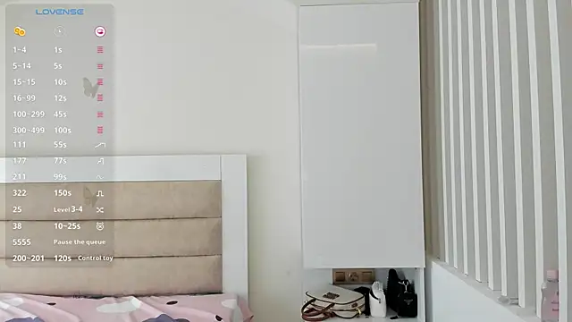 kaori mi online show from 11-16-25, 10:31