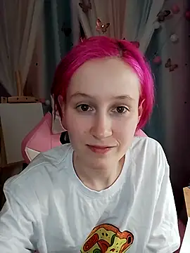 Fuzzy Unicorn online show from 10-13-25, 07:04