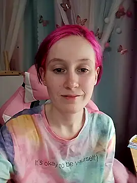 Fuzzy Unicorn online show from 09-12-25, 06:40