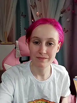 Fuzzy Unicorn online show from 10-06-25, 07:03