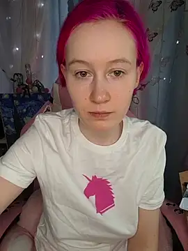 Fuzzy Unicorn online show from 04-13-26, 10:08