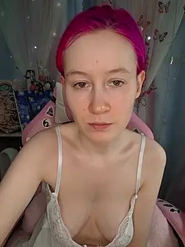 Snapshot of Fuzzy_Unicorn chatting on 05-12-26, 10:54 Fuzzy Unicorn online show from 05-12-26, 10:54
