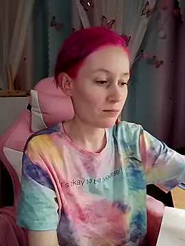 Fuzzy Unicorn online show from 09-27-25, 07:20