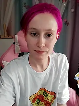 Fuzzy Unicorn online show from 09-23-25, 06:48