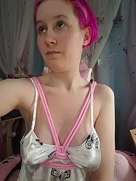 Fuzzy Unicorn online show from 03-03-26, 07:32