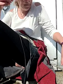 HotWifeLyn68 online show from 02-25-26, 12:16