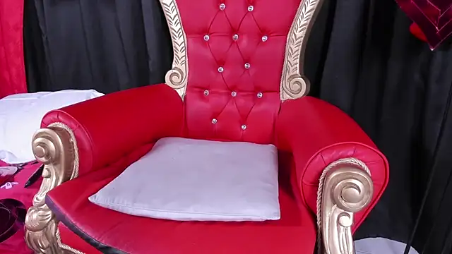 Snapshot of LiliThara chatting on 02-05-26, 06:53 LiliThara online show from 02-05-26, 06:53