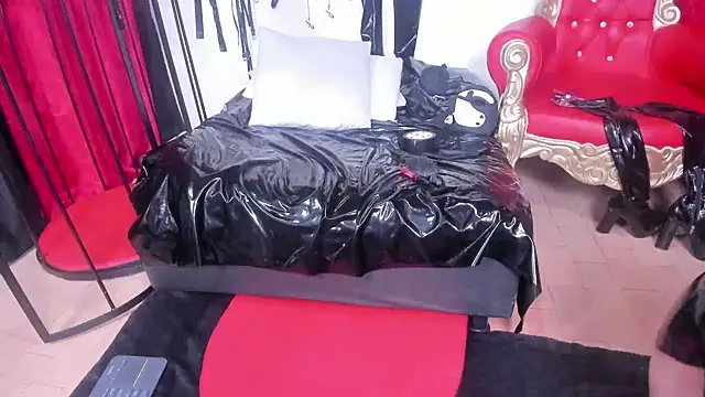 LiliThara online show from 11-28-25, 09:20