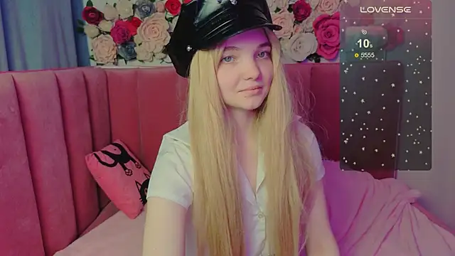 AnimeAlica18 online show from 11-12-25, 10:19