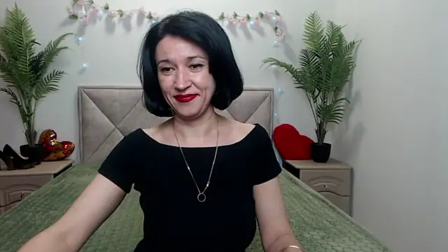 Snapshot of CameronEnns chatting on 05-27-26, 12:01 CameronEnns online show from 05-27-26, 12:01