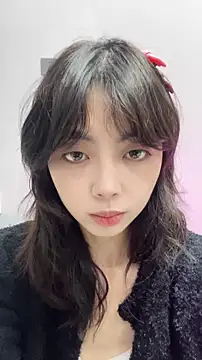 xuannv0000 online show from 12-01-25, 03:13