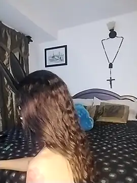 yenami online show from 09-18-25, 04:26