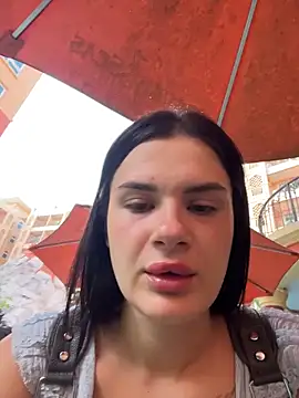 Snapshot of MiraReach chatting on 02-11-26, 02:11 MiraReach online show from 02-11-26, 02:11