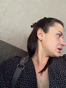 Snapshot of MiraReach chatting on 02-25-26, 02:34 MiraReach online show from 02-25-26, 02:34