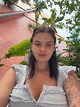 Snapshot of MiraReach chatting on 02-22-26, 01:41 MiraReach online show from 02-22-26, 01:41