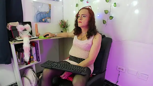 Mishell Bons online show from 09-08-25, 06:07