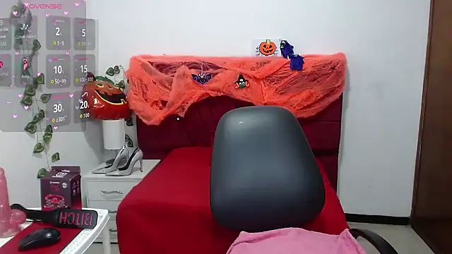 Julieta curvy69 online show from 10-07-25, 12:06