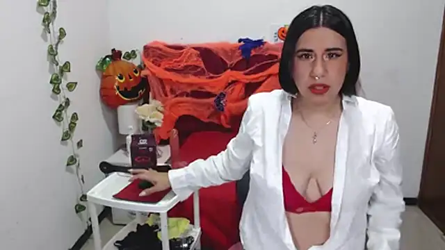 Julieta curvy69 online show from 10-24-25, 12:15